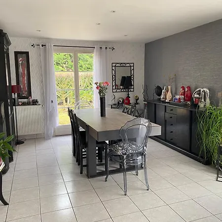 Maison Plein Pied Proche Circuit 24h Et Pec Yvré-lʼÉvêque